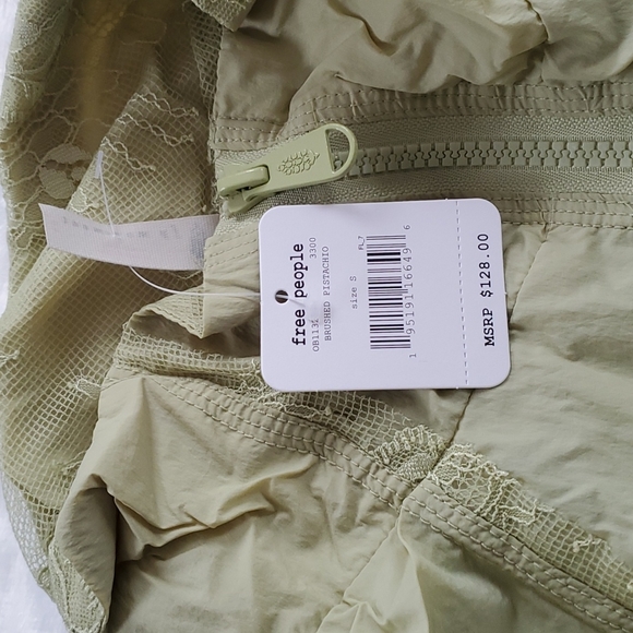 Free People FP Movement Namaslay Jacket Brushed Pistachio Think Spring Green! - Picture 3 of 12